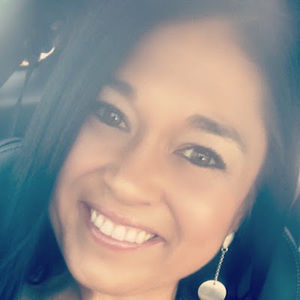 Meet your Posher, Niki